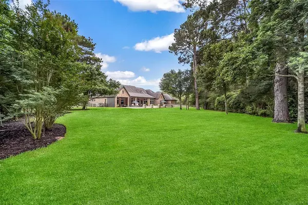 22414 Meadowhurst CIR W, Tomball, TX 77377