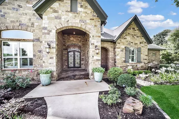 22414 Meadowhurst CIR W, Tomball, TX 77377