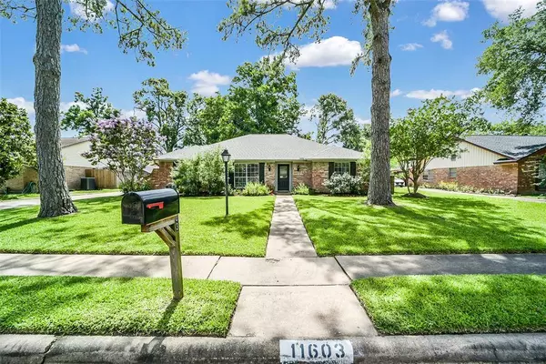 11603 Barwood Bend DR, Houston, TX 77065