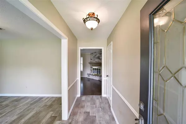 11603 Barwood Bend DR, Houston, TX 77065