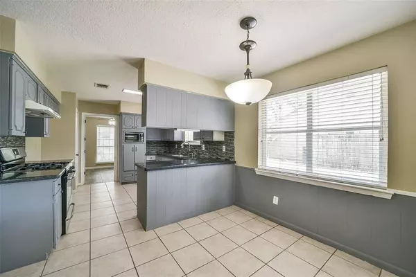 11603 Barwood Bend DR, Houston, TX 77065