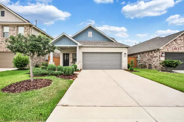 8211 Blue Fish DR, Cypress, TX 77433