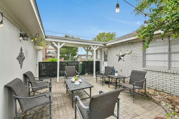 10502 Deval DR, Cypress, TX 77429