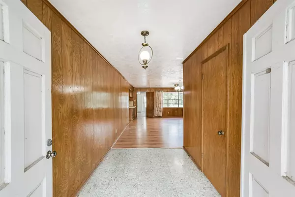 12718 Oakfield DR, Cypress, TX 77429