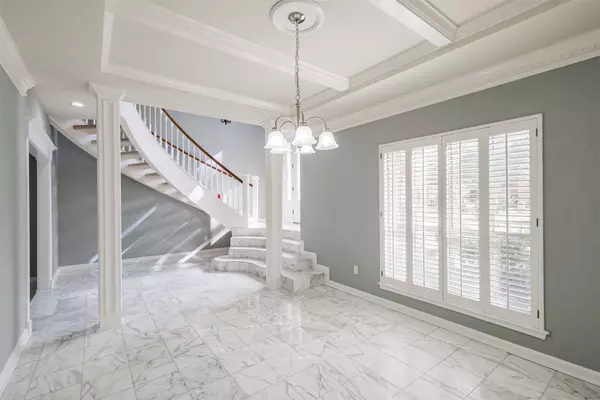 12214 Cypresswood DR, Houston, TX 77070