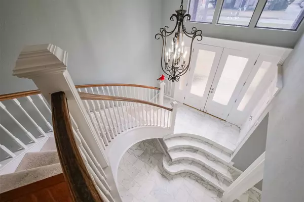 12214 Cypresswood DR, Houston, TX 77070