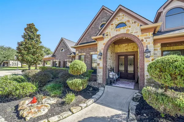 22114 E Meadowhurst CIR E, Tomball, TX 77377