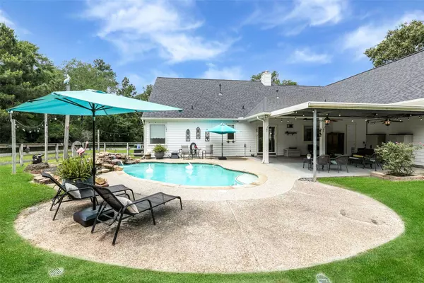 30311 N Holly Oaks CIR, Magnolia, TX 77355