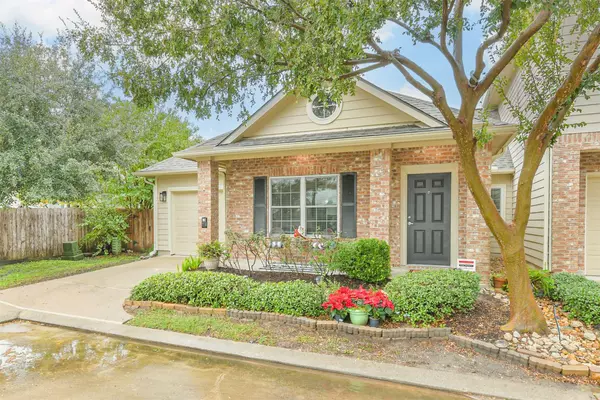 918 Fish Creek DR, Katy, TX 77450