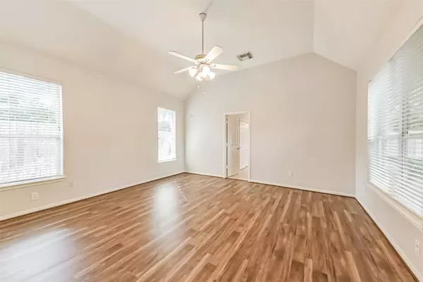 14610 Farrawood DR, Cypress, TX 77429