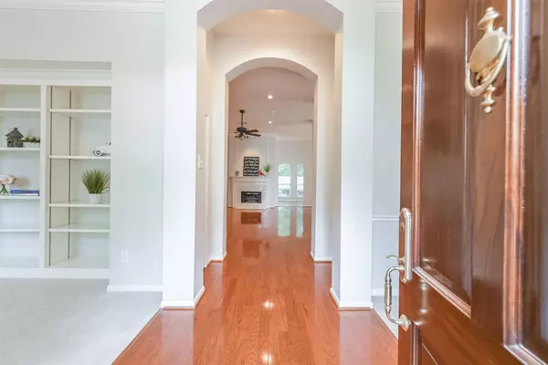 14610 Farrawood DR, Cypress, TX 77429