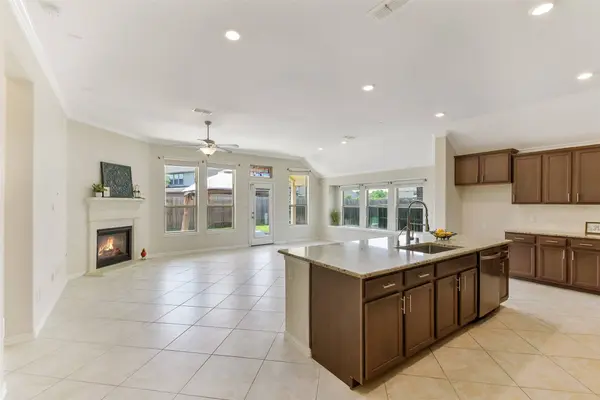 17515 Cypress Hilltop WAY, Hockley, TX 77447