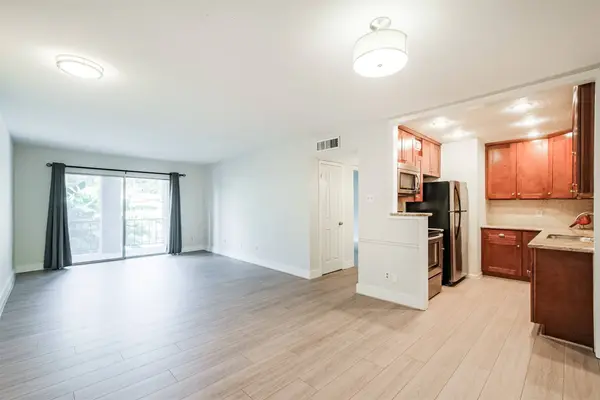 7575 Katy FWY #143, Houston, TX 77024