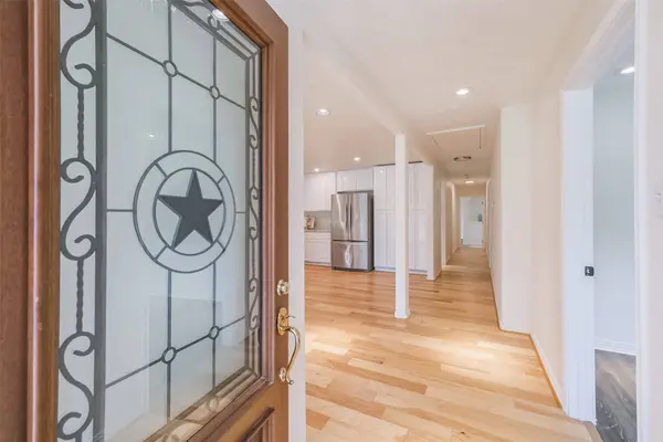 10328 Shadow Oaks DR, Houston, TX 77043