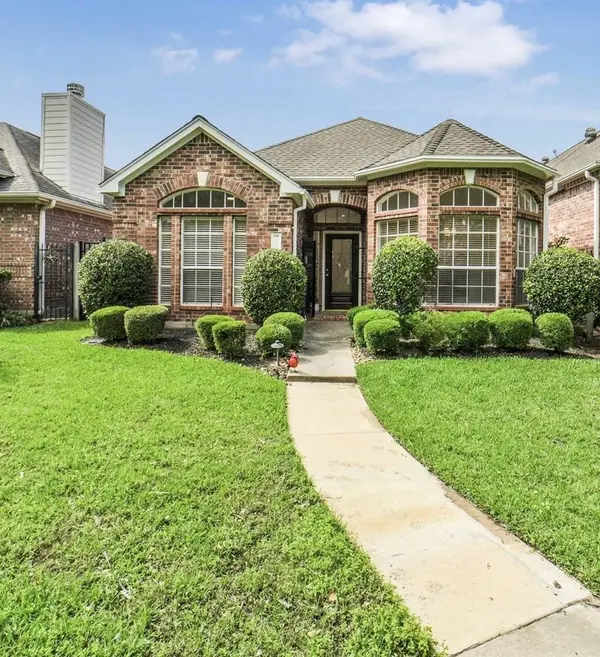 6885 Tournament DR, Houston, TX 77069