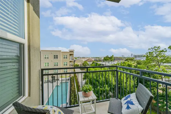 1010 Rosine St ST #49, Houston, TX 77019