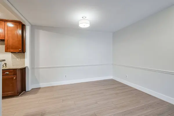 7575 Katy FWY #143, Houston, TX 77024