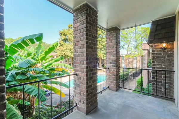 7575 Katy FWY #143, Houston, TX 77024