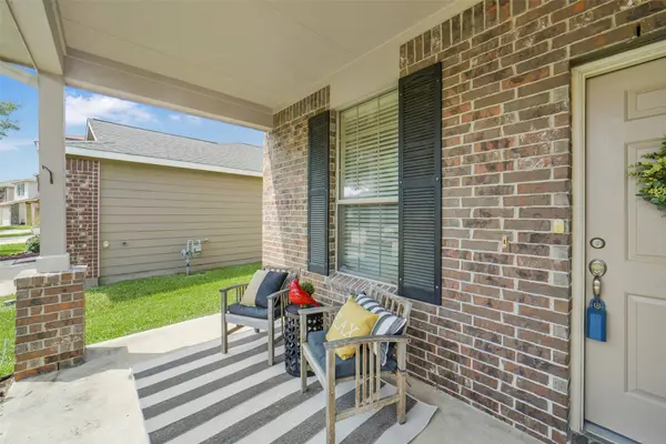 8114 Yaupon View DR, Cypress, TX 77433