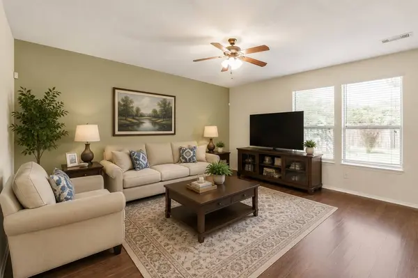 8114 Yaupon View DR, Cypress, TX 77433