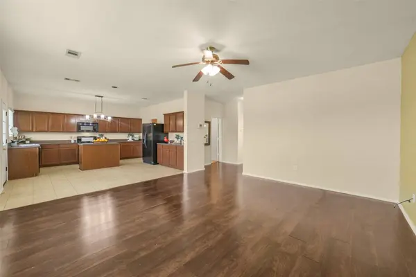 8114 Yaupon View DR, Cypress, TX 77433