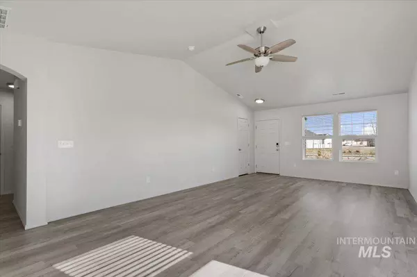 17697 N Harpster Way, Nampa, ID 83687