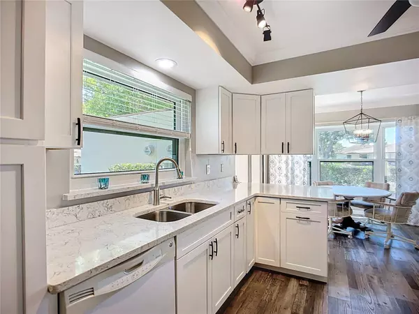 6102 PENNY LN, Bradenton, FL 34207