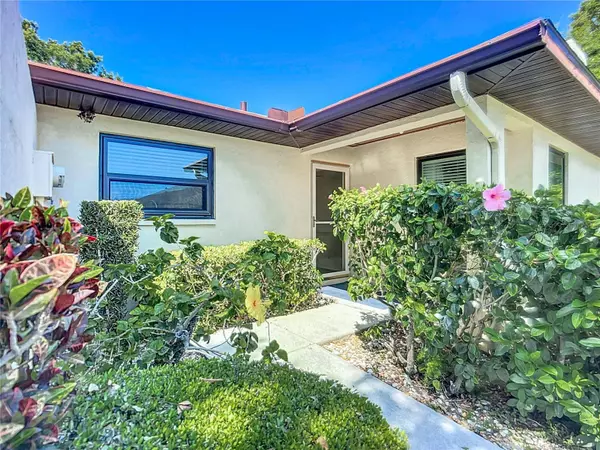 6102 PENNY LN, Bradenton, FL 34207