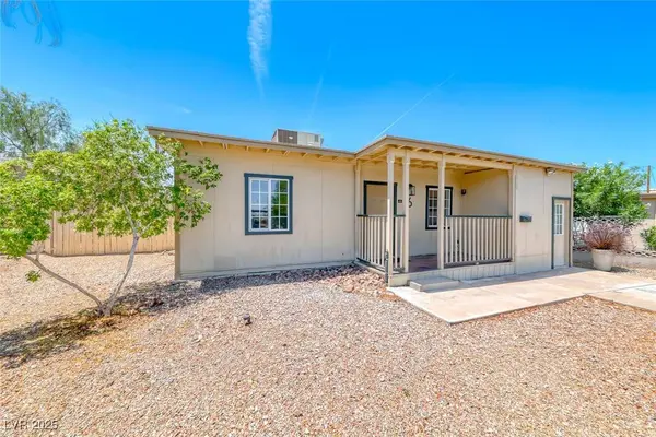 6 Montana WAY, Henderson, NV 89015