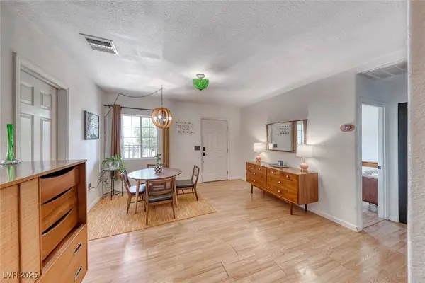 6 Montana WAY, Henderson, NV 89015