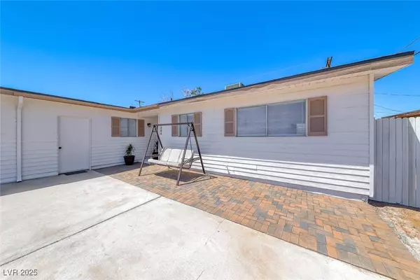 6204 Parsifal PL, Las Vegas, NV 89107