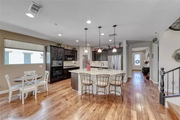 2649 Ornate Regiment ST, Henderson, NV 89044