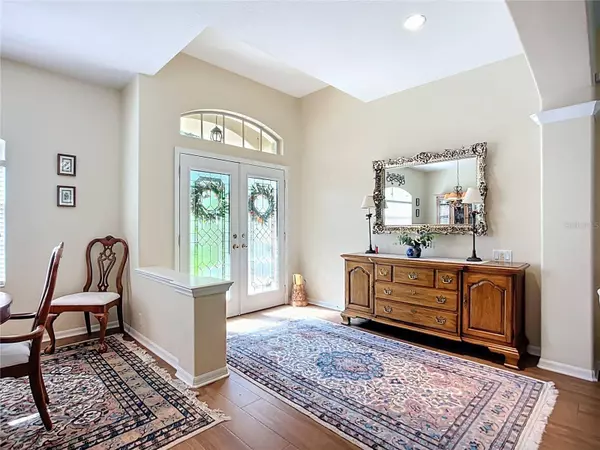 4751 CARRINGTON CIR, Sarasota, FL 34243