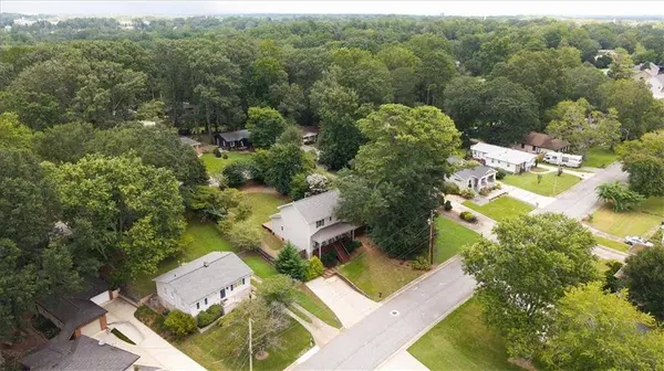 941 Mclinden AVE SE, Smyrna, GA 30080