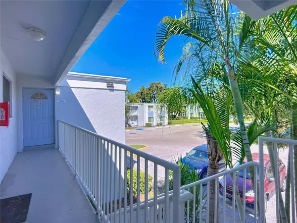 5310 26TH ST W #306, Bradenton, FL 34207