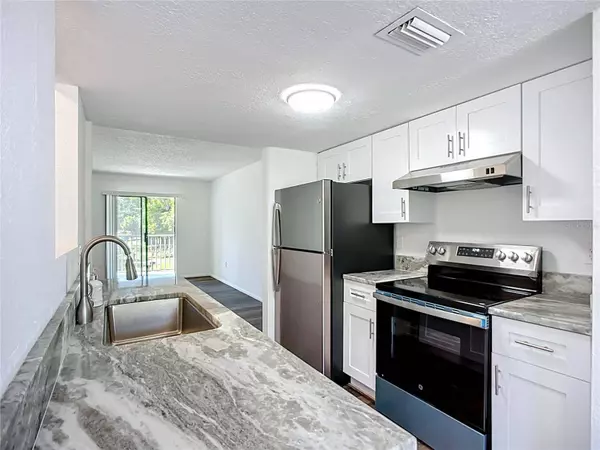 5310 26TH ST W #306, Bradenton, FL 34207