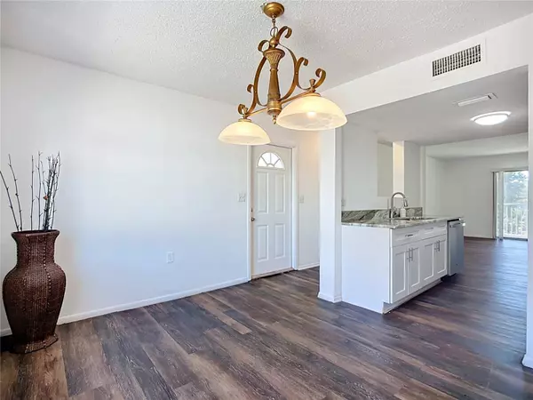 5310 26TH ST W #306, Bradenton, FL 34207