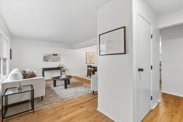 1929 Holly Ridge Road, Columbus, OH 43219