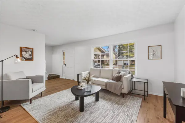 1929 Holly Ridge Road, Columbus, OH 43219