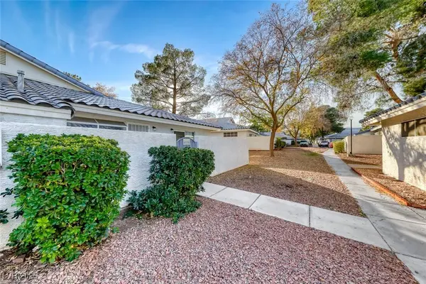 2040 Willowbury DR #A, Las Vegas, NV 89108