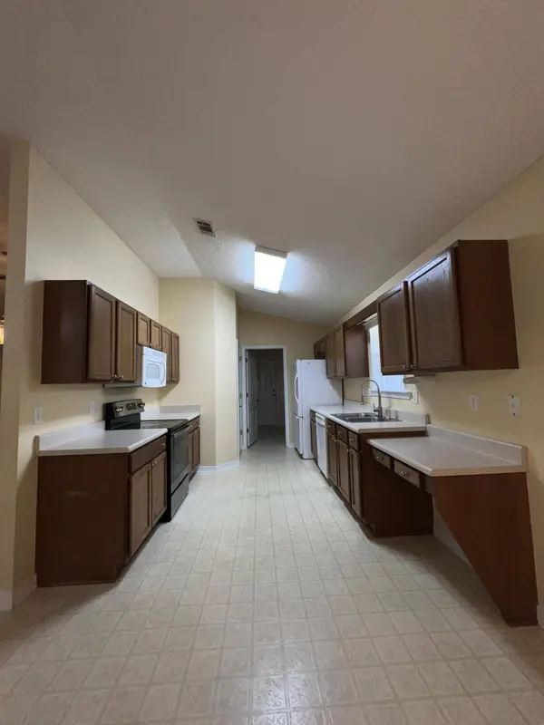 9018 Camelot PL, Pensacola, FL 32534