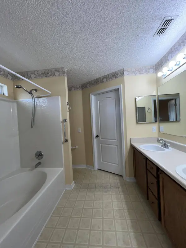 9018 Camelot PL, Pensacola, FL 32534