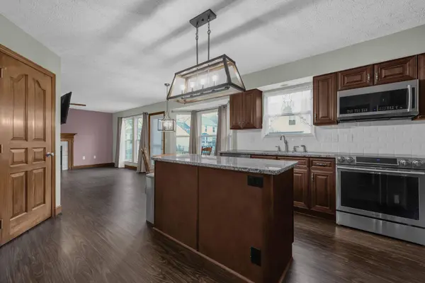 956 Crystal Cay Court, Columbus, OH 43230