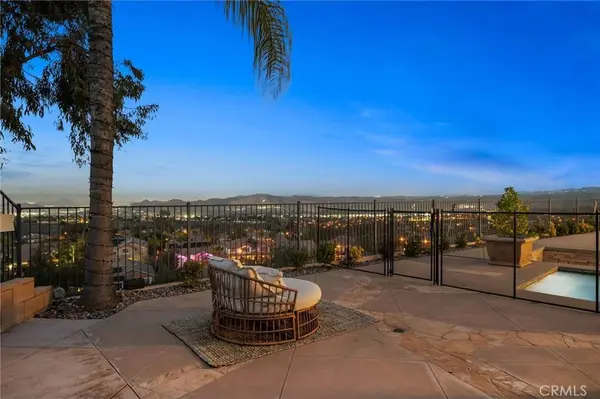 1561 Vandagriff WAY, Corona, CA 92883