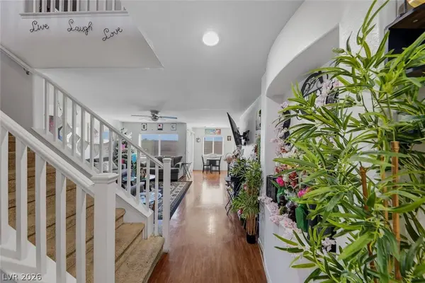 4821 Valmark DR, Las Vegas, NV 89115