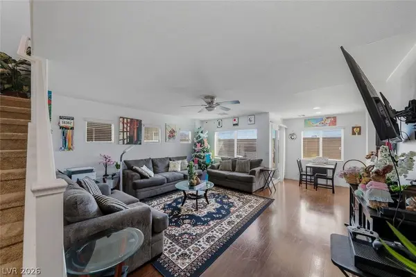 4821 Valmark DR, Las Vegas, NV 89115