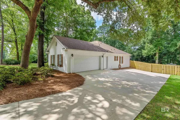 30833 Wakefield Drive, Spanish Fort, AL 36527