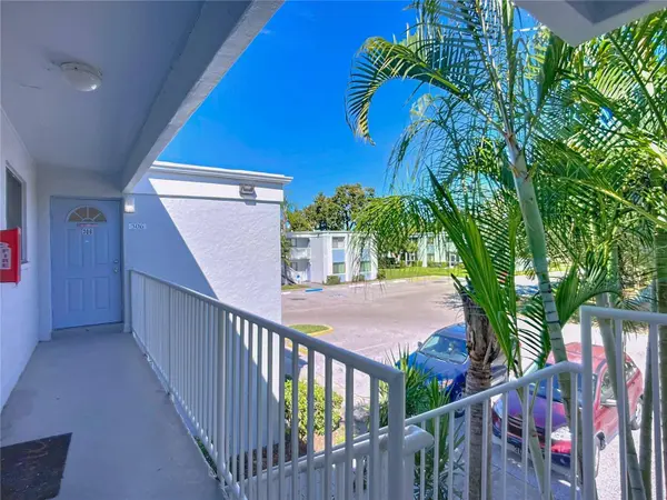 5310 26TH ST W #306, Bradenton, FL 34207