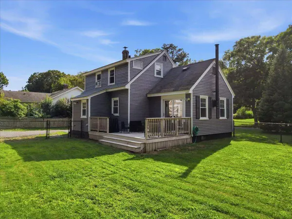 64 Camp Opechee Road, Centerville, MA 02632