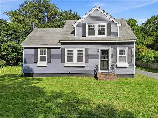 64 Camp Opechee Road, Centerville, MA 02632